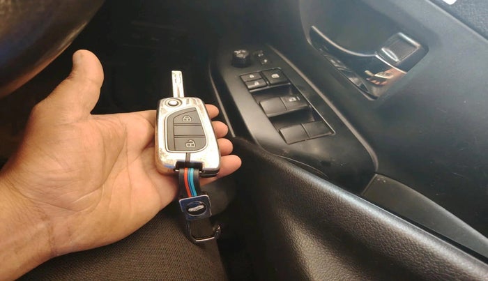 2022 Toyota Innova Crysta 2.4 GX 8 STR, Diesel, Manual, 63,892 km, interior