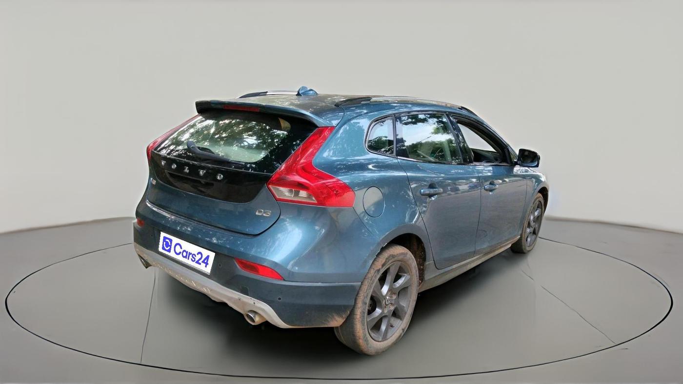 2014 Volvo V40 Cross Country D3, Diesel, Automatic, 1,32,002 km, exterior