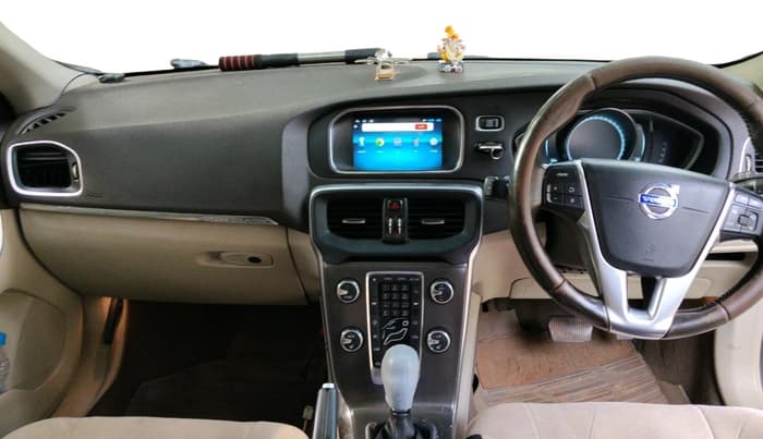 2014 Volvo V40 Cross Country D3, Diesel, Automatic, 1,32,002 km, interior