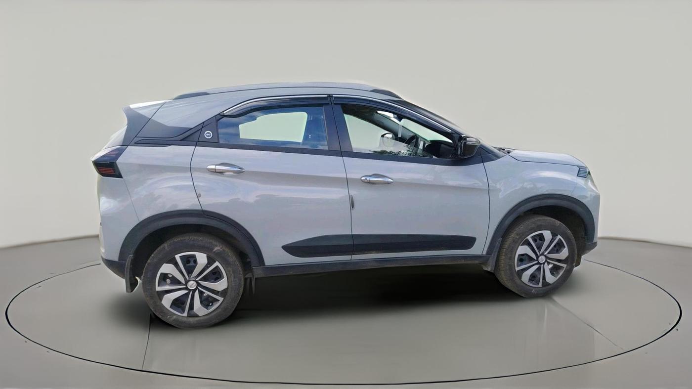 2023 Tata NEXON PURE S 1.2 REVOTRON 6MT, Petrol, Manual, 20,000 km, exterior