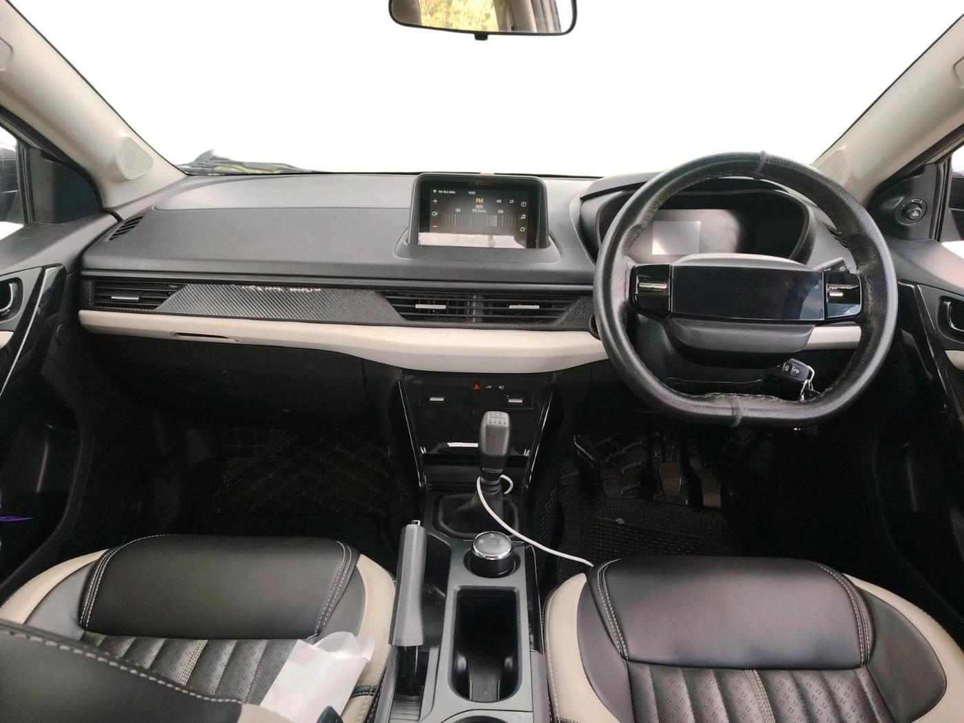 2023 Tata NEXON PURE S 1.2 REVOTRON 6MT, Petrol, Manual, 20,000 km, interior