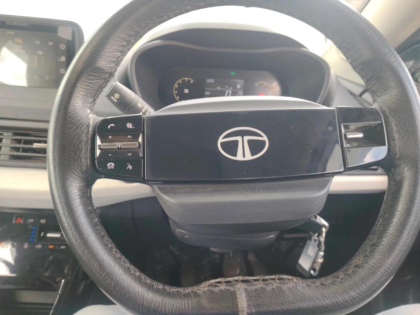 2023 Tata NEXON PURE S 1.2 REVOTRON 6MT, Petrol, Manual, 20,000 km, interior