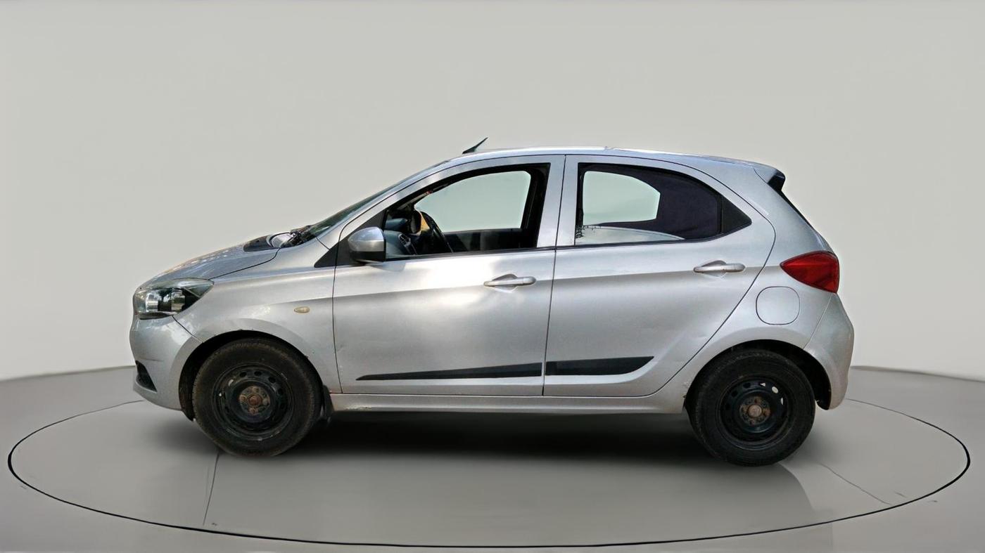 2017 Tata Tiago XT DIESEL, Diesel, Manual, 70,812 km, exterior