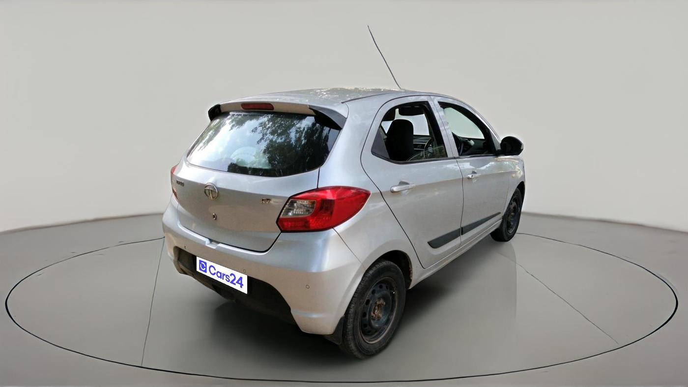 2017 Tata Tiago XT DIESEL, Diesel, Manual, 70,812 km, exterior