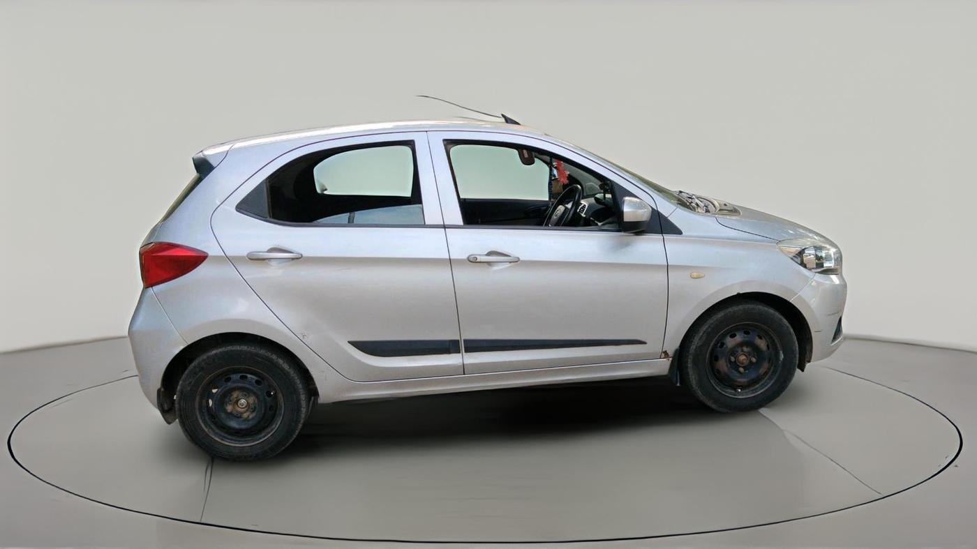 2017 Tata Tiago XT DIESEL, Diesel, Manual, 70,812 km, exterior