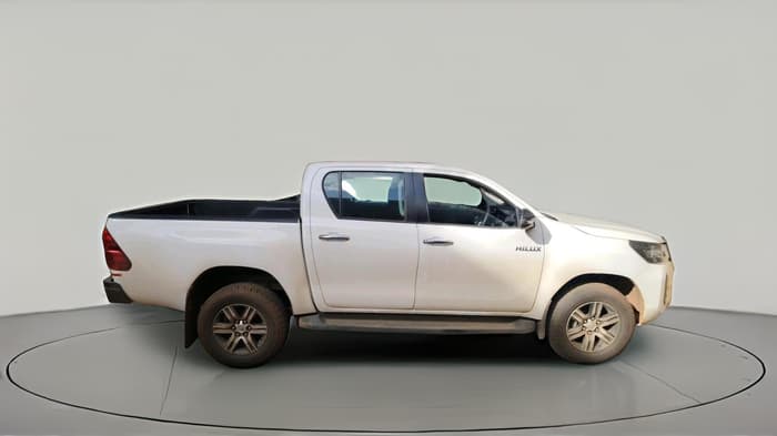 2025 Toyota HILUX STD 4X4 MT, Diesel, Manual, 5,874 km, exterior