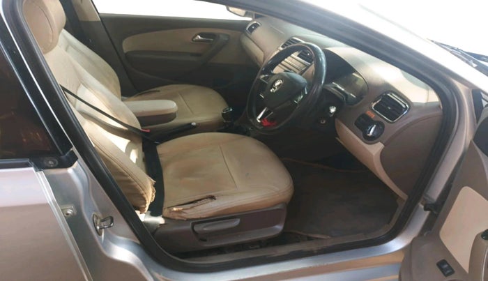 2014 Skoda Rapid ELEGANCE 1.6 TDI CR MT, Diesel, Manual, 1,63,921 km, interior