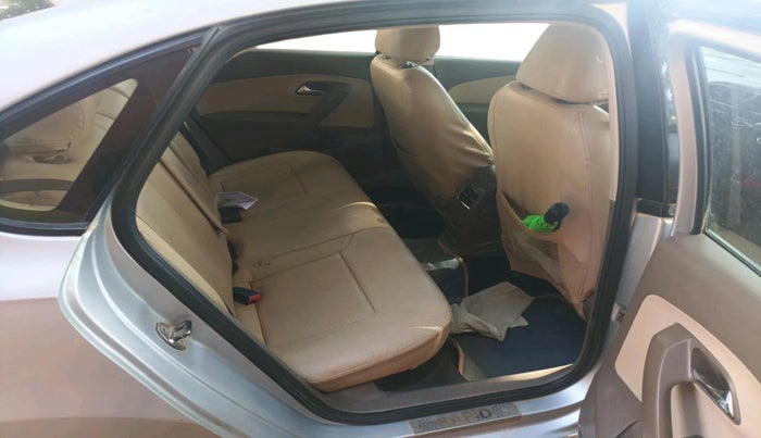 2014 Skoda Rapid ELEGANCE 1.6 TDI CR MT, Diesel, Manual, 1,63,921 km, interior