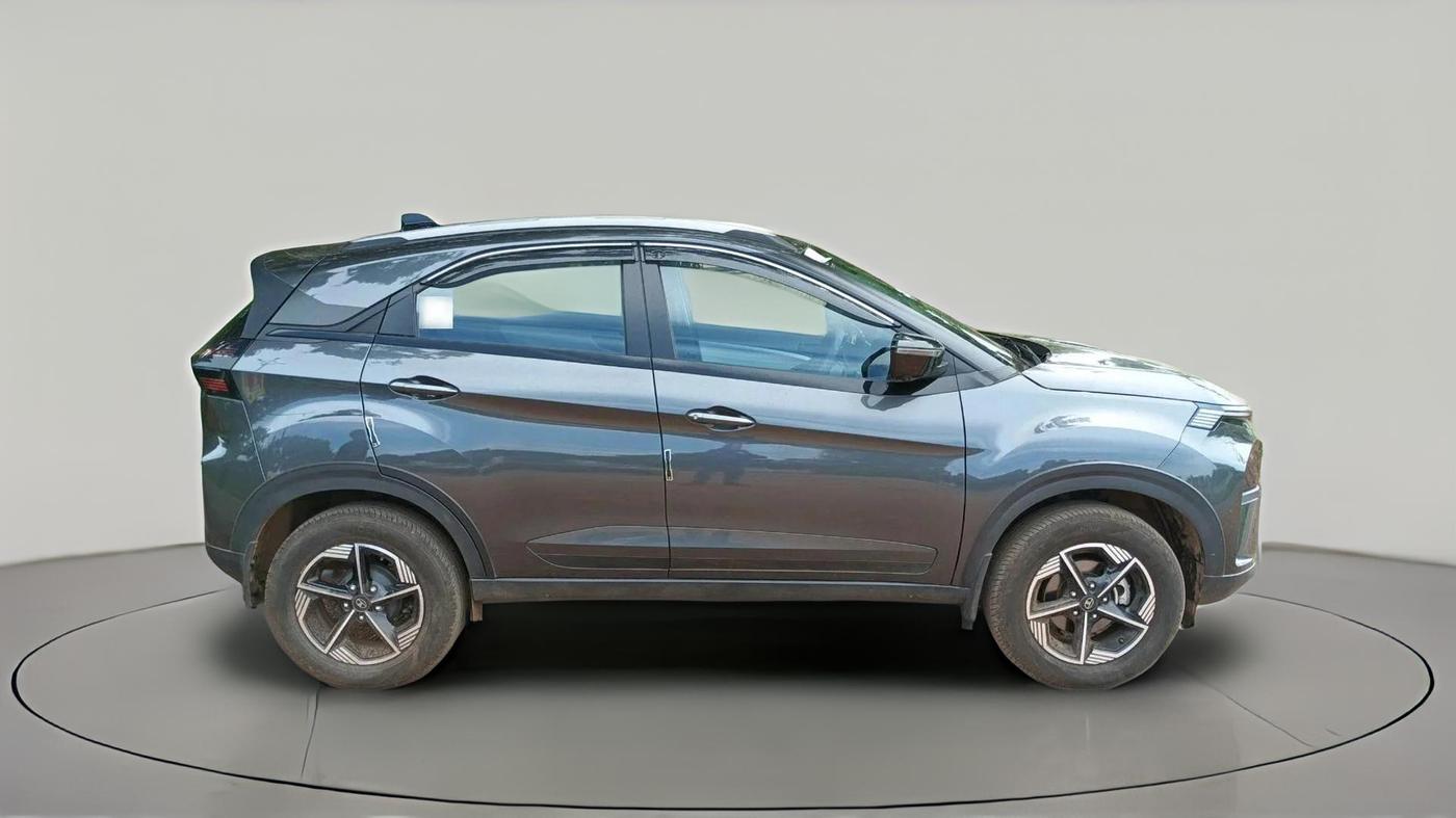 2025 Tata NEXON CREATIVE PLUS S 1.2 REVOTRON 6 MT, Petrol, Manual, 5,052 km, exterior
