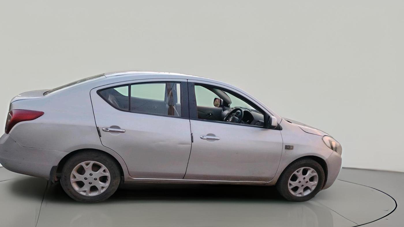 2013 Renault Scala RXL DIESEL, Diesel, Manual, 1,14,069 km, exterior