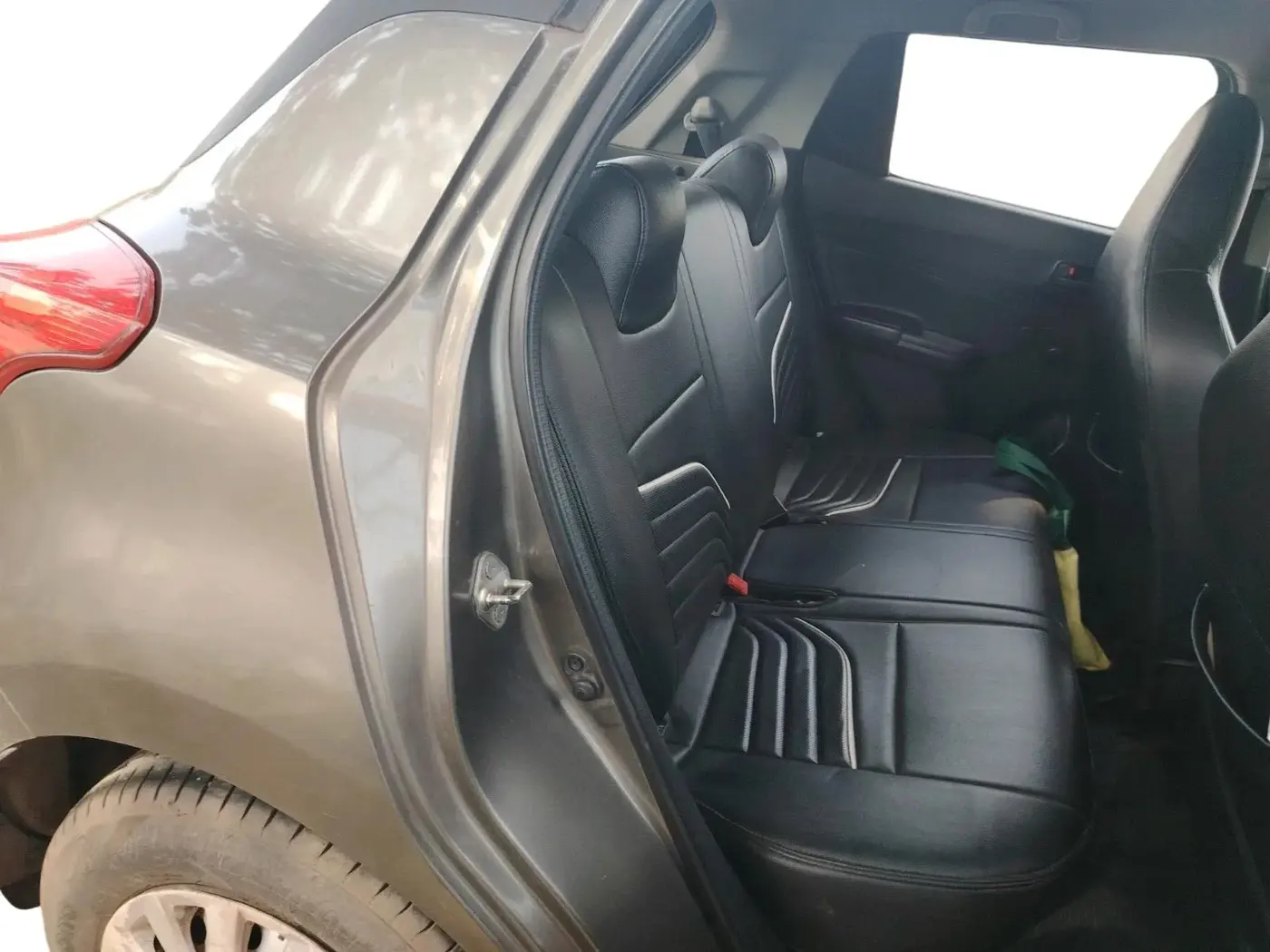 2018 Maruti Swift LXI, Petrol, Manual, 74,233 km, interior