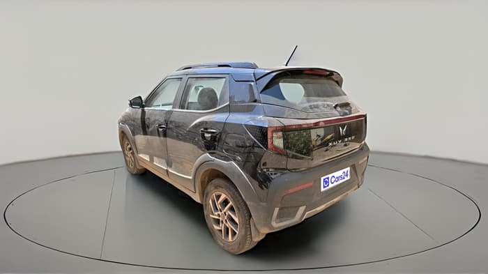 2025 Mahindra XUV 3XO AX5 1.2 L TCMPFi, Petrol, Manual, 3,542 km, exterior