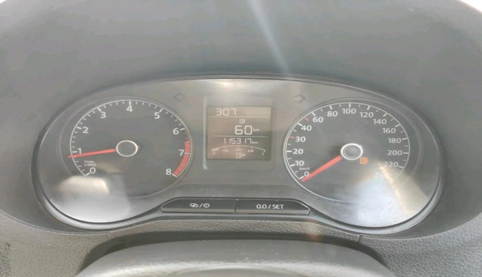 2015 Volkswagen Polo HIGHLINE1.2L, Petrol, Manual, 1,15,317 km, interior