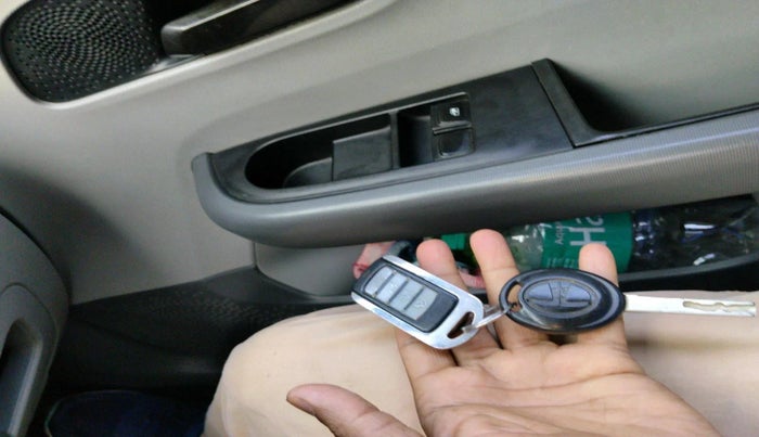 2021 Tata ALTROZ XE PETROL, Petrol, Manual, 1,30,190 km, interior