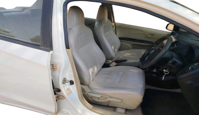 2015 Honda Amaze 1.2L I-VTEC S, Petrol, Manual, 1,19,241 km, interior