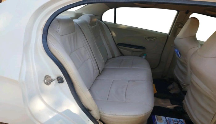 2015 Honda Amaze 1.2L I-VTEC S, Petrol, Manual, 1,19,241 km, interior