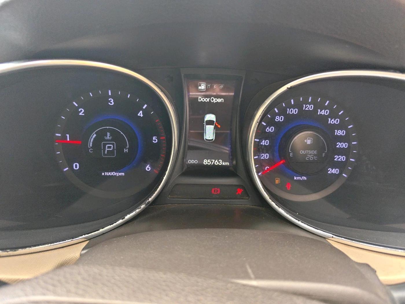 2014 Hyundai Santa Fe 4 WD AT, Diesel, Automatic, 85,763 km, interior