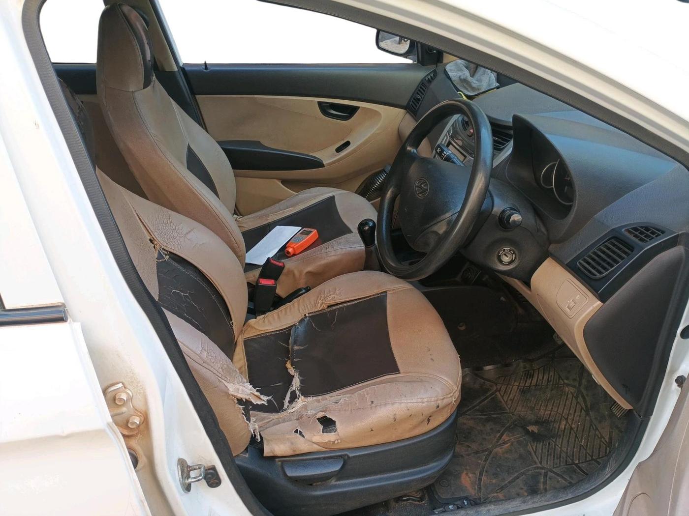 2015 Hyundai Eon 1.0 MAGNA +, Petrol, Manual, 80,117 km, interior