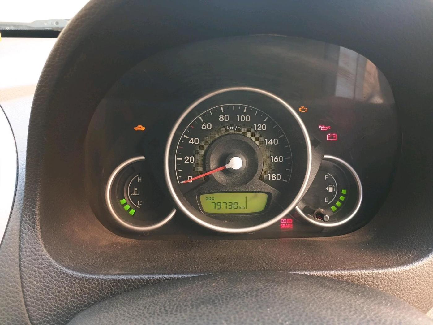 2015 Hyundai Eon 1.0 MAGNA +, Petrol, Manual, 80,117 km, interior