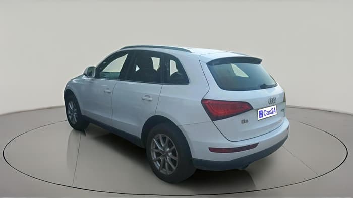 2013 Audi Q5 2.0 TDI QUATTRO, Diesel, Automatic, 1,63,000 km, exterior