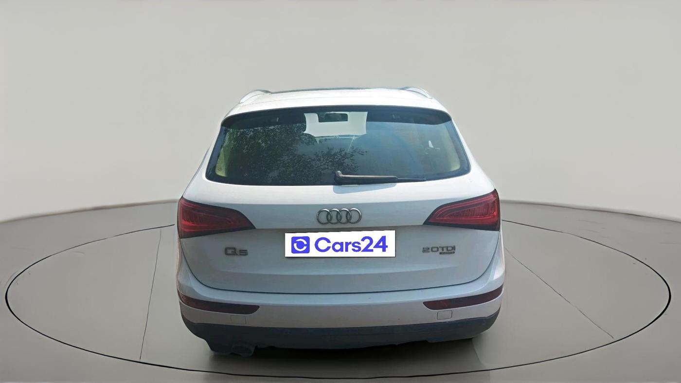 2013 Audi Q5 2.0 TDI QUATTRO, Diesel, Automatic, 1,62,401 km, exterior