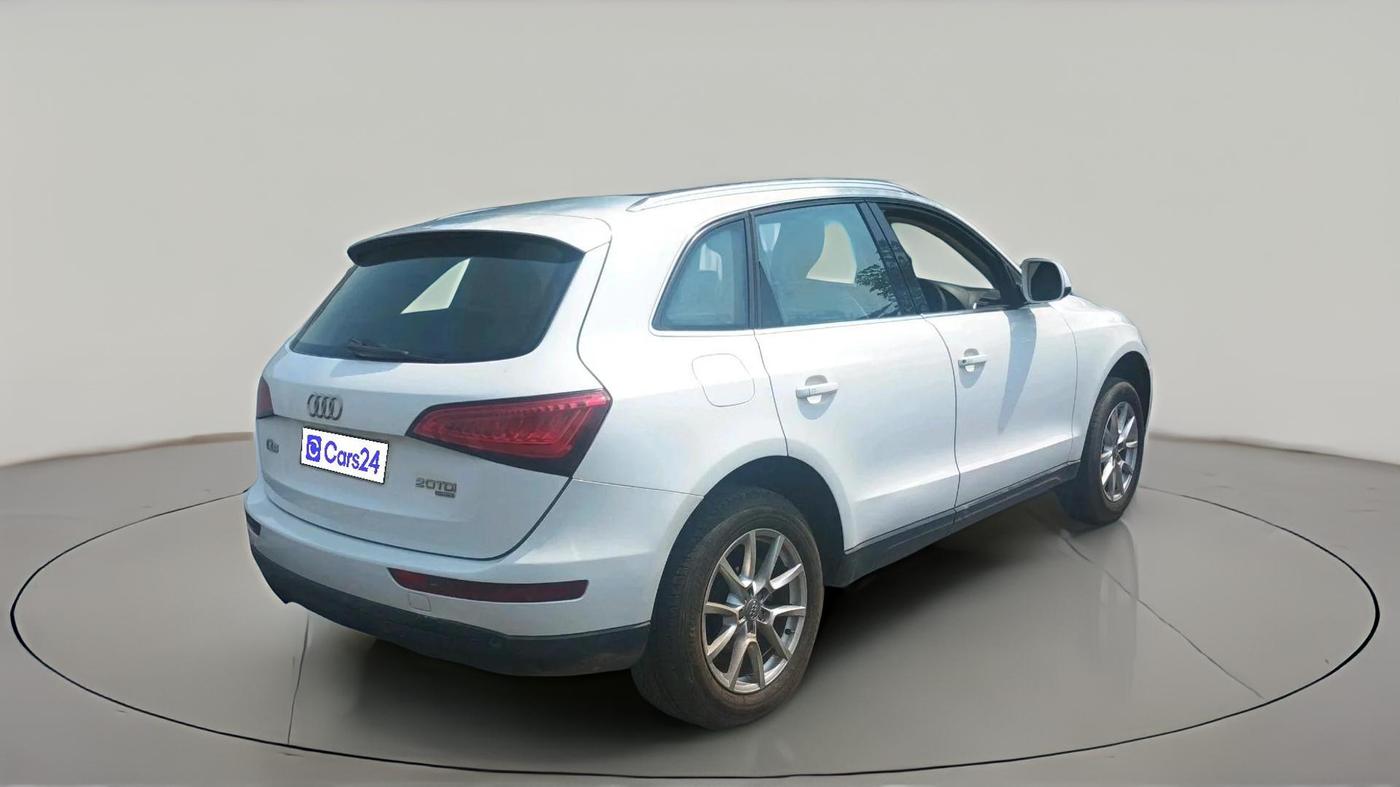 2013 Audi Q5 2.0 TDI QUATTRO, Diesel, Automatic, 1,62,401 km, exterior