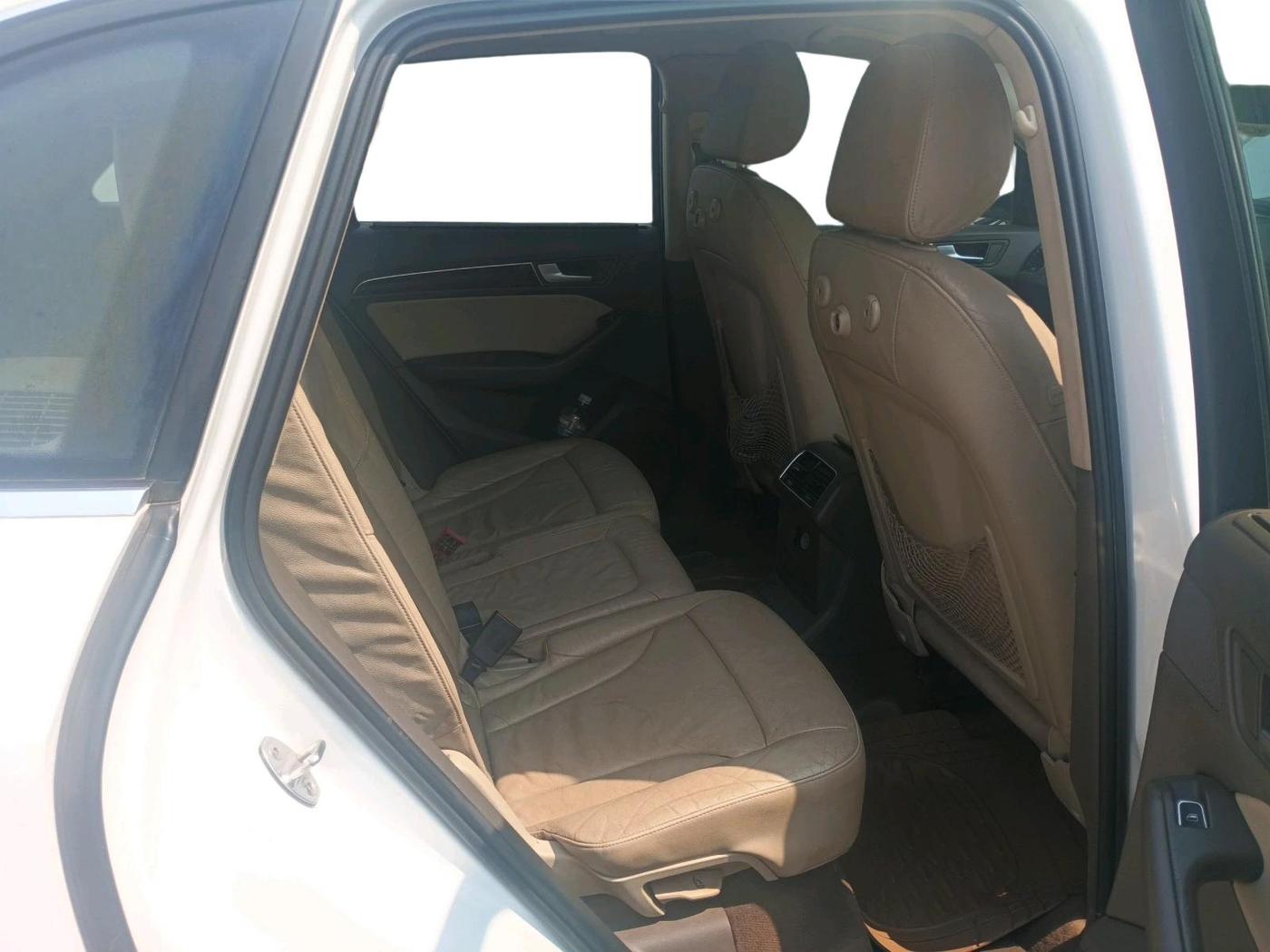 2013 Audi Q5 2.0 TDI QUATTRO, Diesel, Automatic, 1,62,401 km, interior