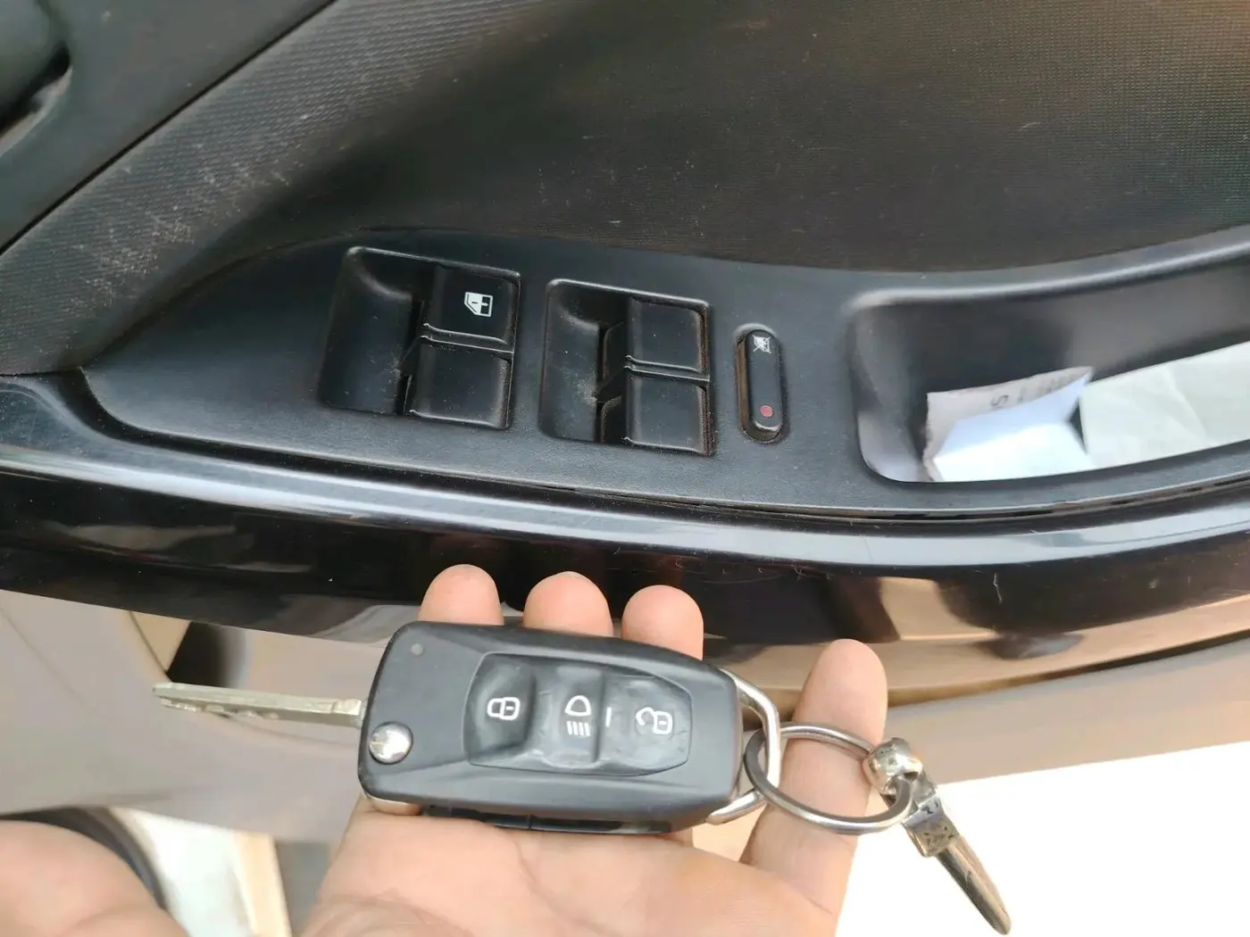 2019 Tata NEXON XM DIESEL, Diesel, Manual, 84,894 km, interior