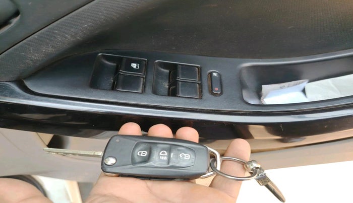 2019 Tata NEXON XM DIESEL, Diesel, Manual, 84,894 km, interior