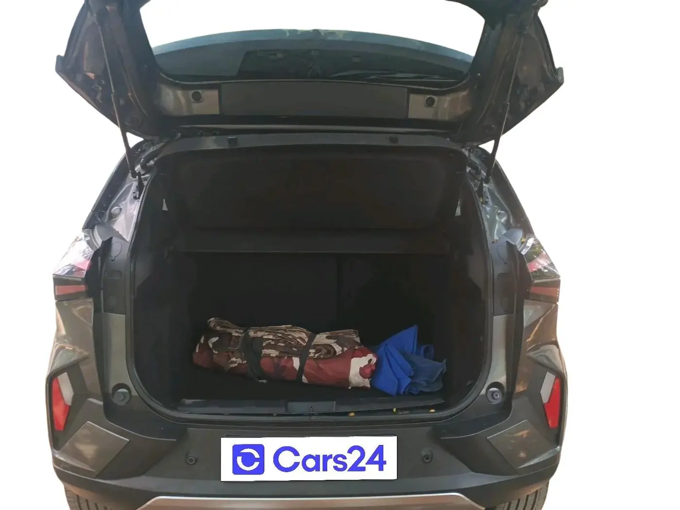 2024 Tata NEXON FEARLESS + S P MT, Petrol, Manual, 4,738 km, exterior