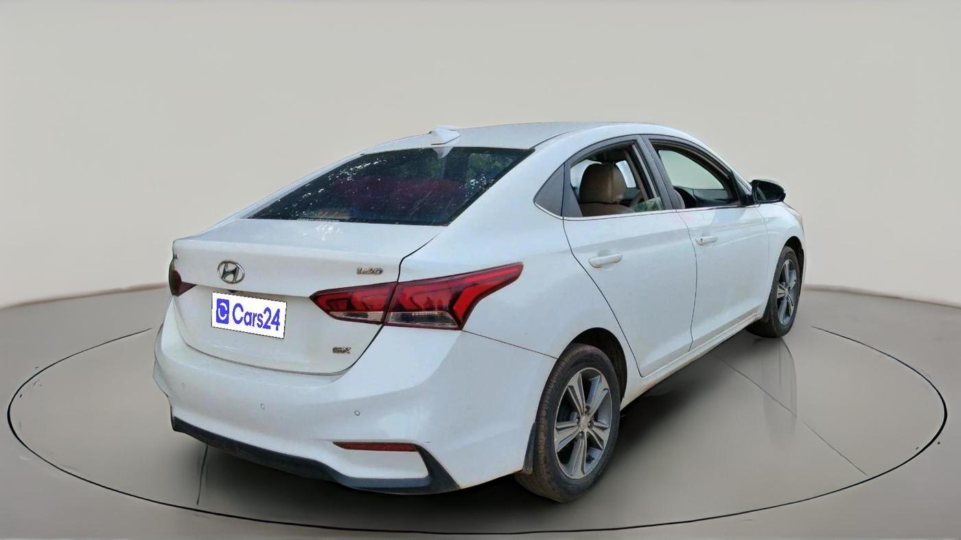 2018 Hyundai Verna 1.6 CRDI SX, Diesel, Manual, 1,18,457 km, exterior