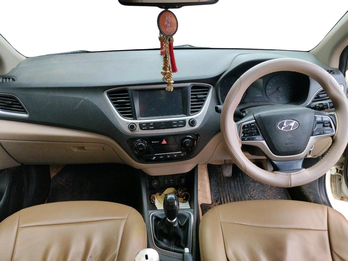 2018 Hyundai Verna 1.6 CRDI SX, Diesel, Manual, 1,18,457 km, interior