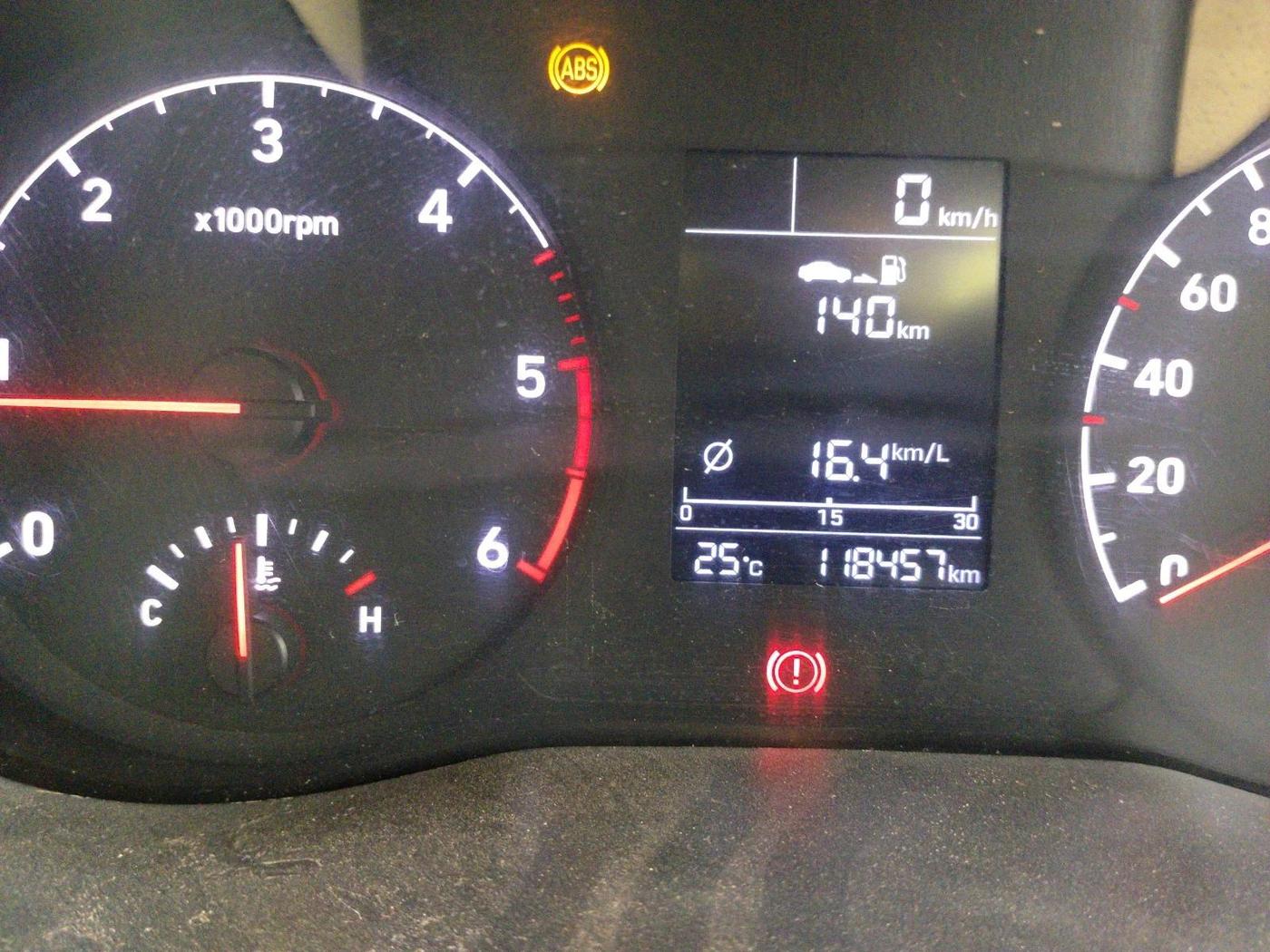 2018 Hyundai Verna 1.6 CRDI SX, Diesel, Manual, 1,18,457 km, interior