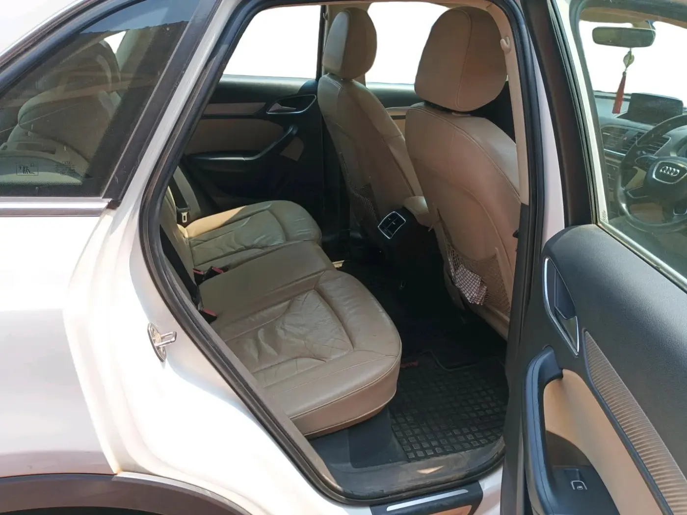 2015 Audi Q3 35 TDI Quattro, Diesel, Automatic, 1,96,467 km, interior