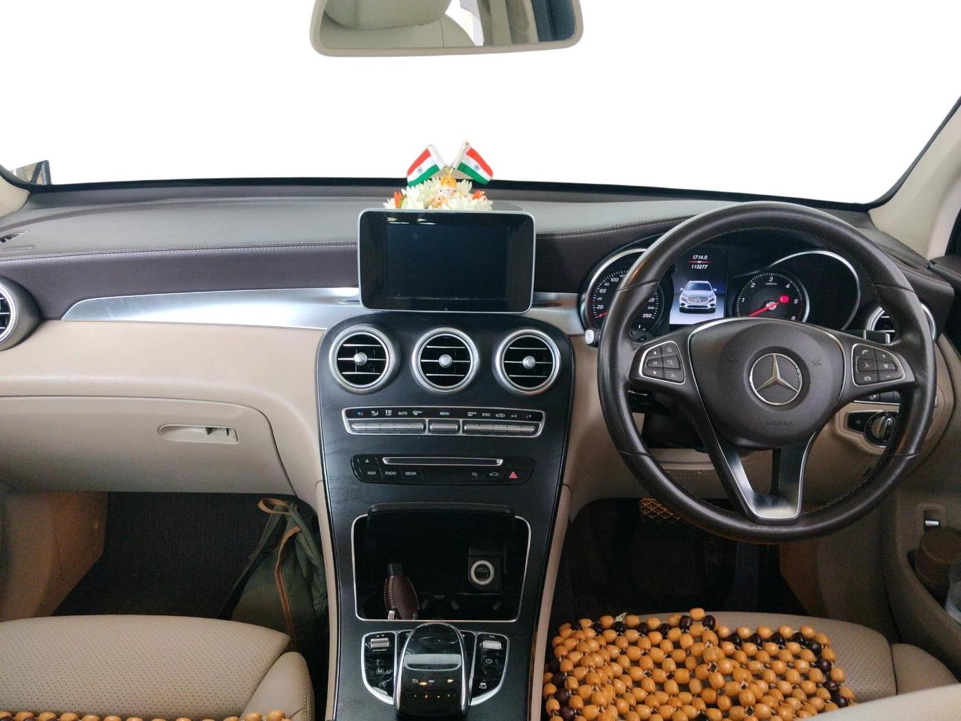 2019 Mercedes Benz GLC CLASS 220 D 4 MATIC, Diesel, Automatic, 1,13,277 km, interior
