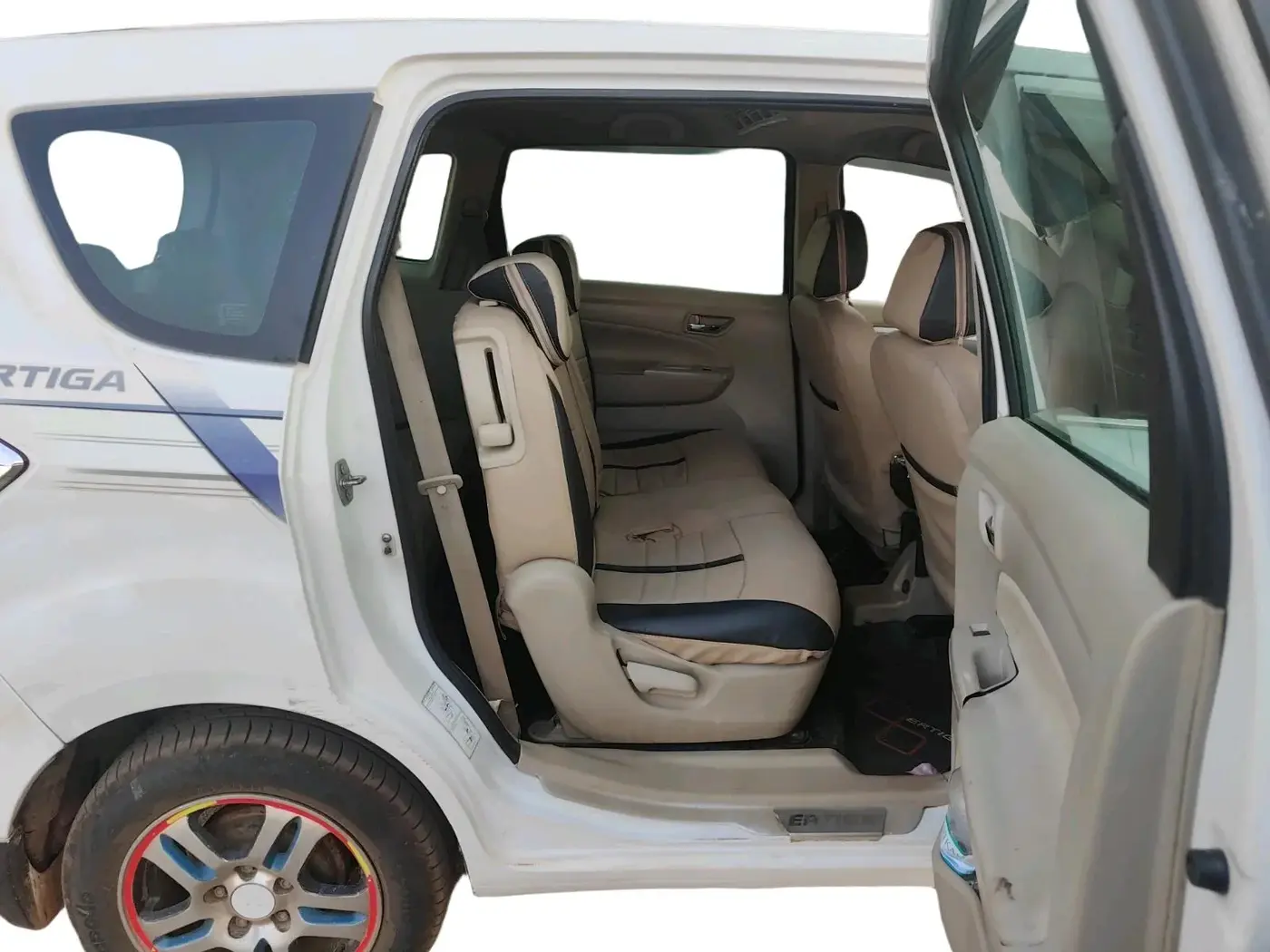 2016 Maruti Ertiga VDI SHVS, Diesel, Manual, 1,85,227 km, interior