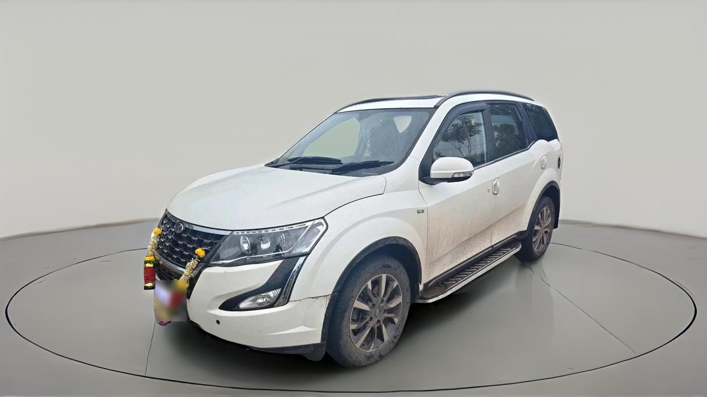 2018 Mahindra XUV500 W11, Diesel, Manual, 1,01,353 km, exterior