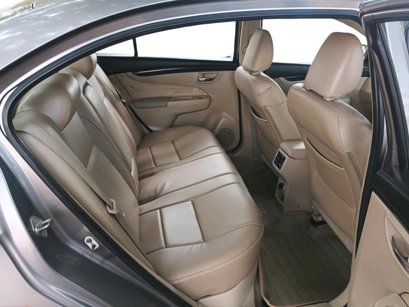 2016 Maruti Ciaz ZDI+ SHVS, Diesel, Manual, 1,04,048 km, interior