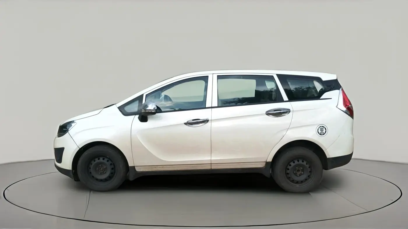 2018 Mahindra MARAZZO M4 8 STR, Diesel, Manual, 1,53,789 km, exterior