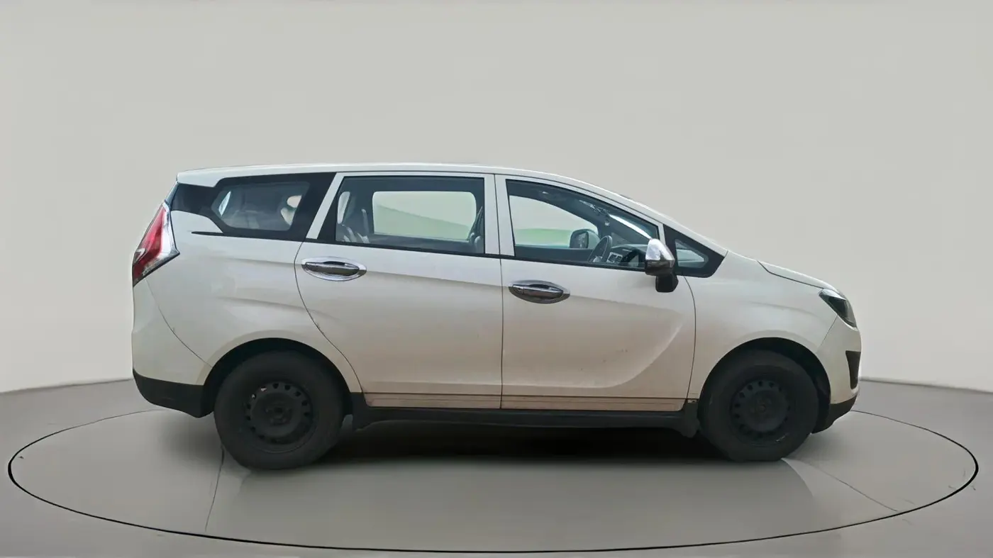 2018 Mahindra MARAZZO M4 8 STR, Diesel, Manual, 1,53,789 km, exterior