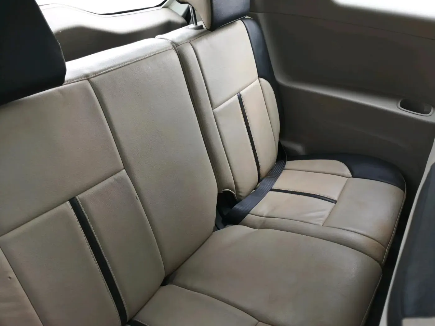 2018 Mahindra MARAZZO M4 8 STR, Diesel, Manual, 1,53,789 km, interior