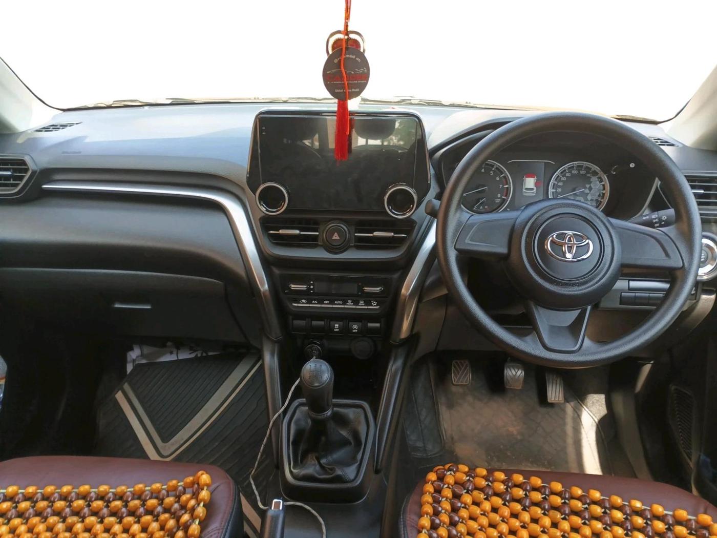 2025 Toyota URBAN CRUISER HYRYDER E NEO DRIVE, Petrol, Manual, 6,169 km, interior