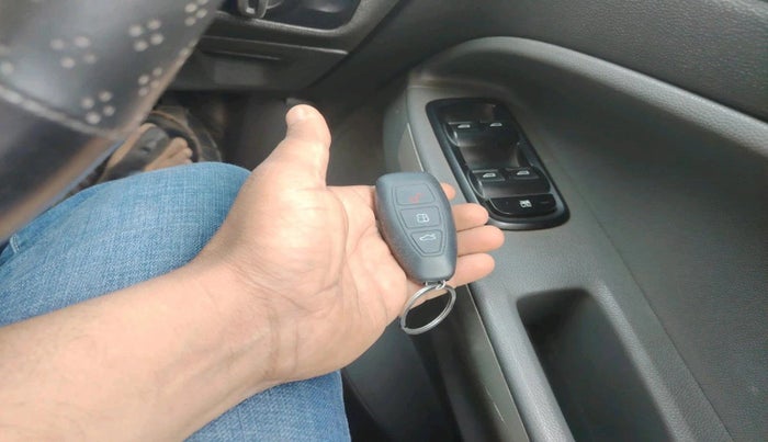 2014 Ford Ecosport TITANIUM 1.5L DIESEL (OPT), Diesel, Manual, 1,03,482 km, interior