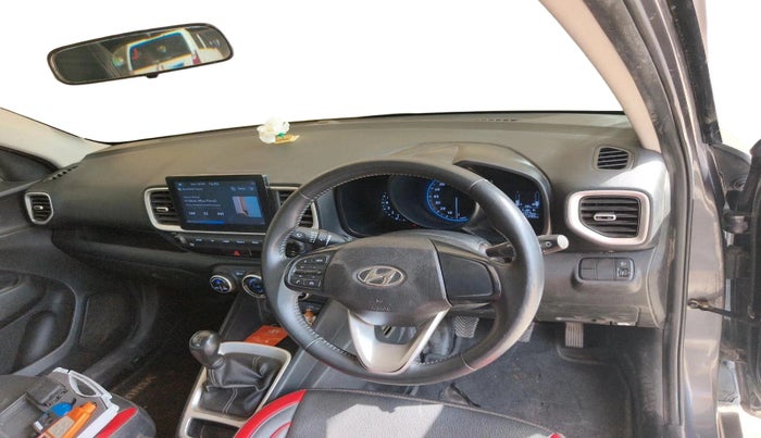 2022 Hyundai VENUE S+ 1.2, Petrol, Manual, 67,286 km, interior
