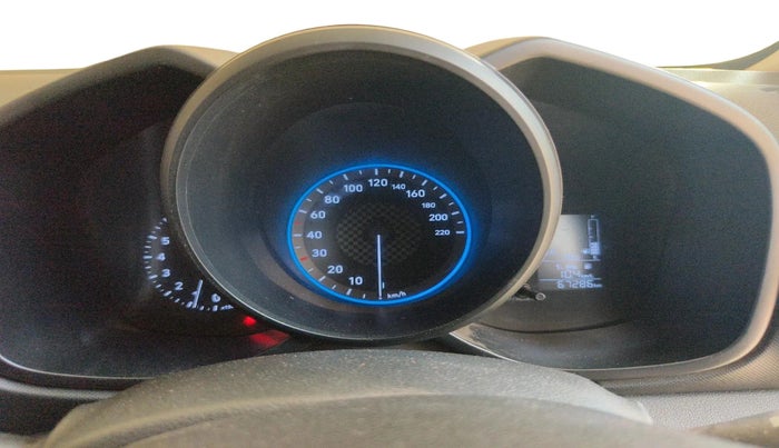 2022 Hyundai VENUE S+ 1.2, Petrol, Manual, 67,286 km, interior