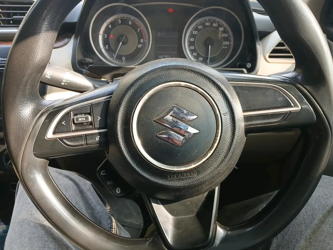 2018 Maruti Dzire VXI, CNG, Manual, 1,42,797 km, interior