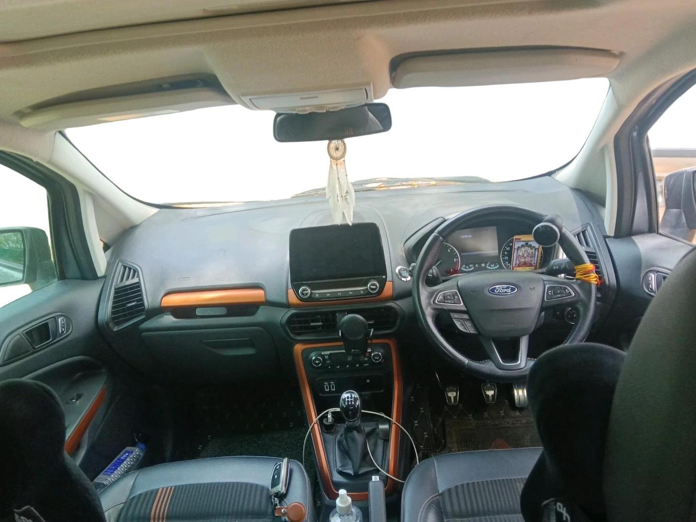 2021 Ford Ecosport TITANIUM 1.5L SPORTS(SUNROOF) DIESEL, Diesel, Manual, 1,12,779 km, interior