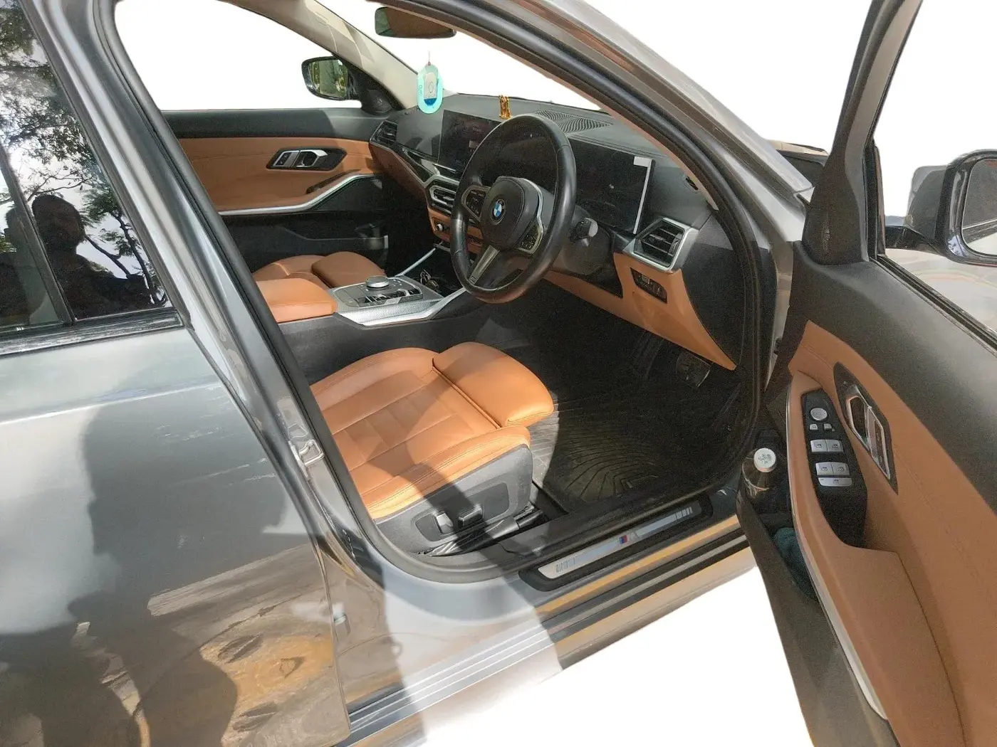 2023 BMW 3 SERIES GRAN LIMOUSINE 330Li M Sport, Petrol, Automatic, 15,558 km, interior