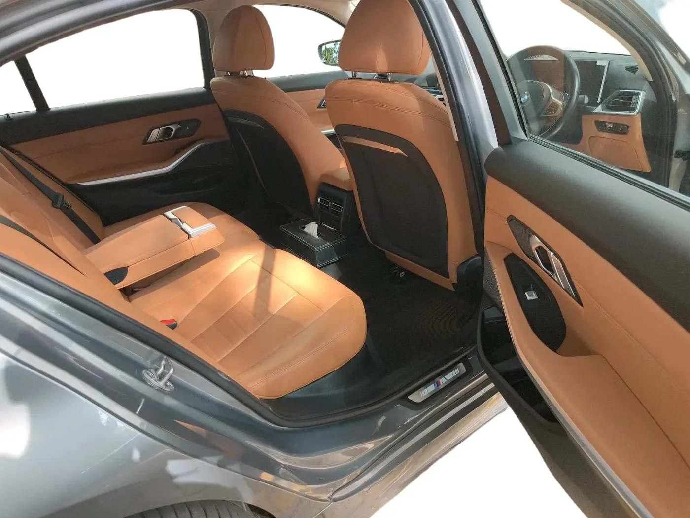 2023 BMW 3 SERIES GRAN LIMOUSINE 330Li M Sport, Petrol, Automatic, 15,558 km, interior