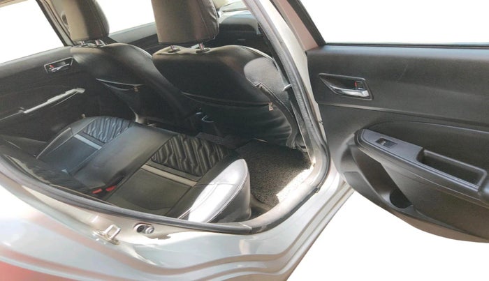 2022 Maruti Swift VXI, Petrol, Manual, 70,397 km, interior